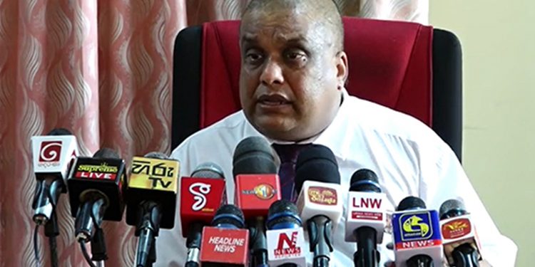 දත්ත නැතිවුණාට ඖෂධ අධිකාරියේ ඉහළම නිලධාරීන් දෙදෙනා අත්අඩංගුවට ගන්න! GMOF සභාපතිගෙන් චෝදනා!