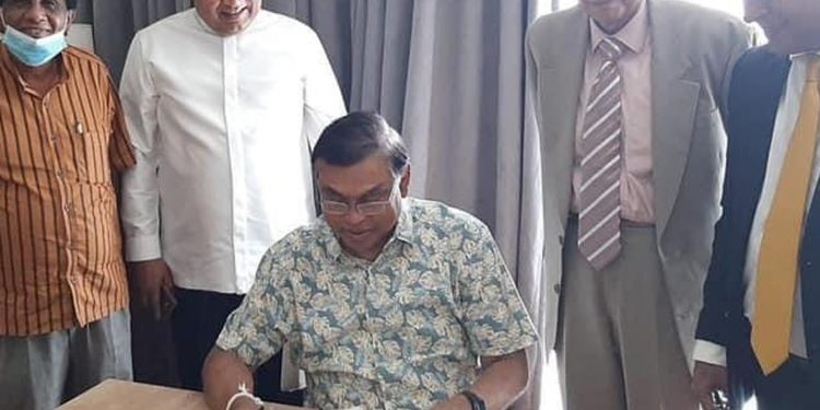බජට් සහ මැජික්! (විමලසිරි ජයලත්ගේ රටේ පැත්ත)