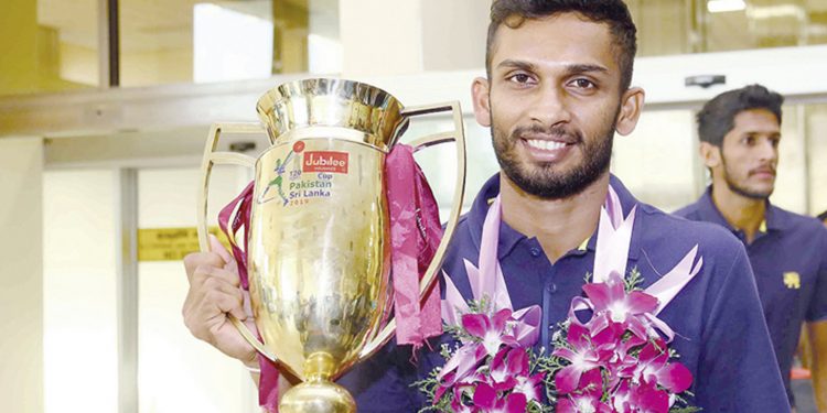 තරගාවලියේ වීරයාගෙන් තවත් වීරකමක්! දිනපු සල්ලි ඔක්කොම කළුබෝවිල කොරෝනා වාට්ටුව හදන්න දෙයි!