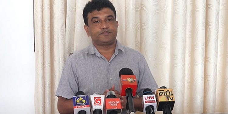 ස්කූල් වානා …ස්පා ඕනා… බණ අකැපයි… බාර් කැපයි…! (VIDEO)