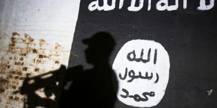 පරෙස්සම් වෙන්න! ISIS එකෙන් වට්ස්ඇප් ගෲප් එකක් හදලා! JOIN වුණොත් ගැලවිල්ලක් නෑ! බුද්ධි අංශෙන් ගහපු නිවේදනය මෙන්න!