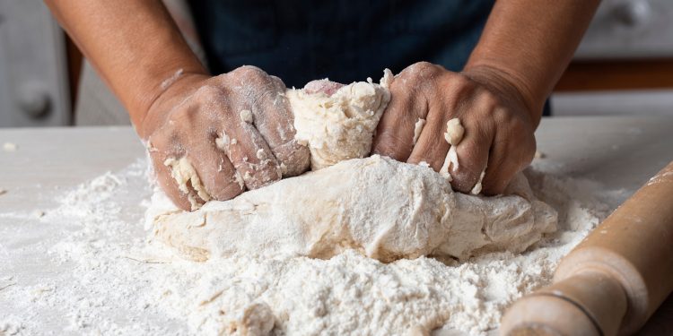 පාන්පිටි රුපියල් 12කින් නග්ගයි!