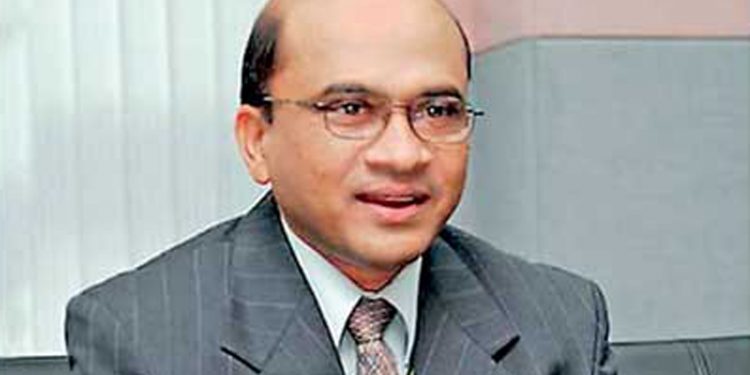 පරාක්රම සමුද්රයේ ජොගින් ට්රැක් හදන්න තීන්දු කළ අයට හිටපු විගණකාධිපති සාප කරයි! (VIDEO)