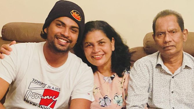 ජනප්රිය ගායක නුවන් ගුණවර්ධනටත් කොරෝනා!
