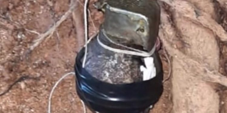 නාරාහේන්පිට අත්බෝම්බය අරන් තියෙන්නේ කැබිනට් ඇමැතිවරයකුගේ නිලනිවසෙන්!