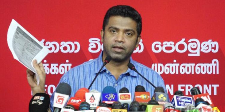 කැබිනට් එකේ ඉන්න ලොකුම විහිලුකාරයා…! (VIDEO)