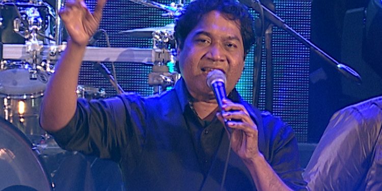 සන්ෆ්ලවර් නීල්ටත් කොරෝනා! රාගම රෝහලට ඇතුළත් කරයි!