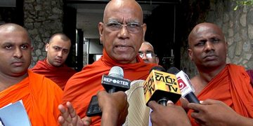 දරුවන්ට එන්නත් දීම ගැන සෝභිත හිමි බරපතළ පණිවුඩයක් දෙයි! (VIDEO)