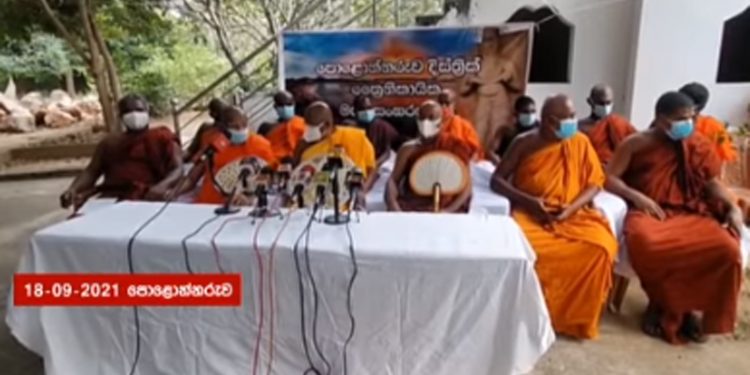පරාක්‍රම සමුද්‍රයේ ජොගින් ට්‍රැක් හදනවට හාමුදුරුවෝ පක්ෂ වෙති! මිනිස්සු විරුද්ධ වෙති! (VIDEO)