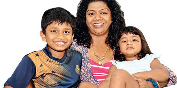 සුසන්තිකාට සහ දරු දෙදෙනාටත් කොරෝනා!