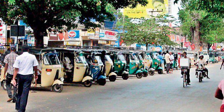 රට වැහුවත් සීමා ලිහිල් වෙයි! වැඩ ගොඩකට අවසර!
