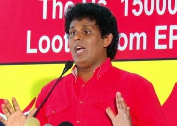 අනුර සජිත්ට ගැහුවට ජවිපෙ වසන්තත් ආණ්ඩුවට වහාම දාලා යන්න කියයි! (VIDEO)