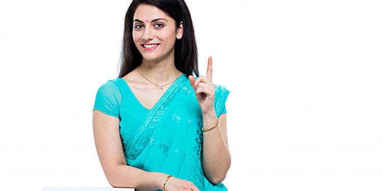 ඇඟිල්ලෙන් ගොඩ යන මිනිස්සු…