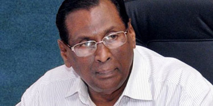 කාබනික පොහොර තේවලට හරියන්නේ නෑ! ආණ්ඩුවේ ජ්යෙෂ්ඨම මන්ත්රී කාබනික පොහොරට එරෙහි වෙයි!