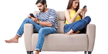 විවාහයෙන් පස්සෙ එයාව පේන්න බැරිද?