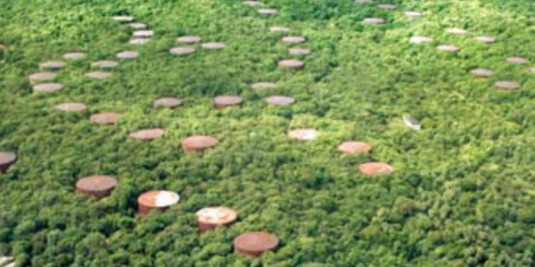 සුද්දා අපිට දුන්නු – ජපනා බෝම්බ දාපු – අපි ආපහු ඉන්දියාවට දුන්නු ත්‍රිමලේ තෙල් ටැංකිවල ජාතකය මෙන්න!