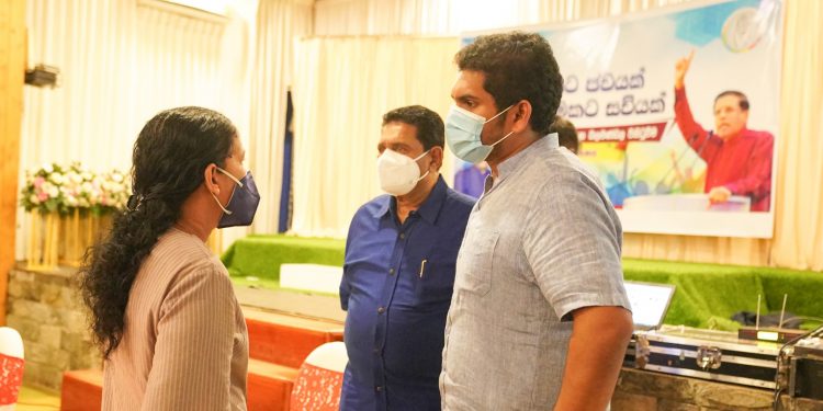 මෛත්රීගේ පුතා දහම් දේශපාලනයට ඇතුලු වෙයි! (PHOTOS)