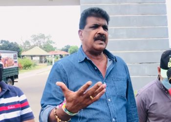 එල්ලුම් ගහට නියම වුණු දුමින්ද සිල්වා නිදහස්! මහබැංකුව කොල්ලකාපු ඔක්කොම එළියේ! රන්ජන්ව අපරාධකාරයෙක් වගේ හිරේ දාලා! කෝ ජනාධිපතිගෙ එක නීතිය? (VIDEO)
