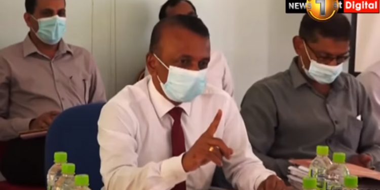 ගොවි සටනින් කවුඩුල්ල කන්න රැස්වීමත් කොට උඩ යයි! (VIDEO)