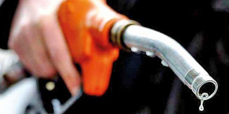පෙට්රල් 20කින් ඩීසල් 30කින් ඉහළට?