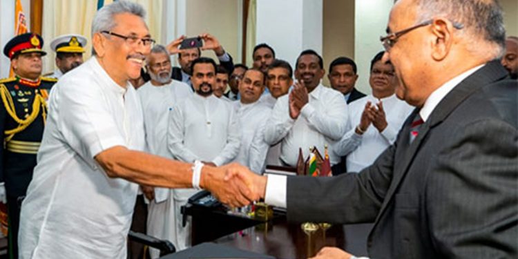 රජයක සිටිය යුත්තේ එක නායකයයි! ජනාධිපති ගෙදර යන්න ලෑස්තියි! ජනාධිපති ලේකම් පී.බී. කියයි!