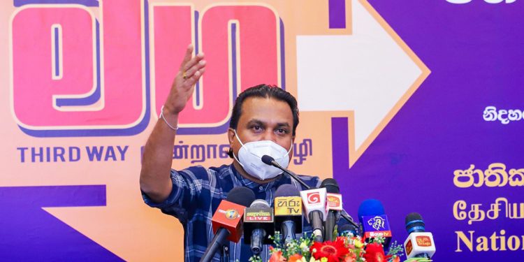 අපි රැස්වෙනවා! තීන්දුවක් ගන්නවා! විමල් කියයි! (VIDEO)