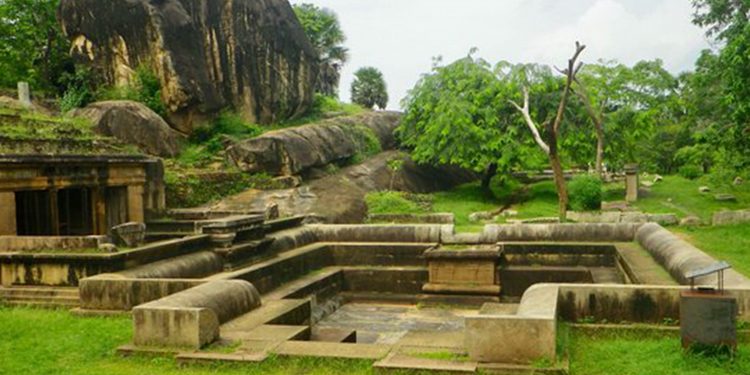 හෙළ තාක්ෂණයෙන් ලෝකය මවිත කළ රන්මසු උයනේ පොළොව යට සැඟවුණු රහස…
