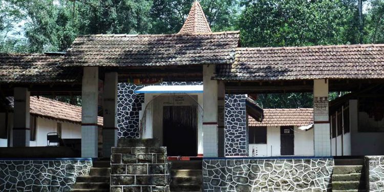 ඉතිහාසයේ සැඟවුණු රාජසිංහ – මල්වතී ප්රේමයේ මන්දිරය…