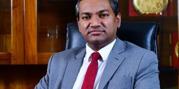 වියත් මගෙන් ආපු ගොඩක් අය ෆේල් කියලා ජනාධිපති කියලා සුමානයයි! විදුලි නියාමන සභාපති ඉල්ලා අස්වෙයි!