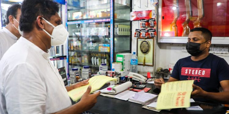 වතුරෙන් ආපු සුනාමියක් සහ මලකින් ආපු සුනාමියක් රටට කරපු විනාසය! (VIDEO & PHOTOS)