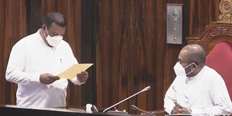 මහින්ද ගියා! මංජු ආවා!