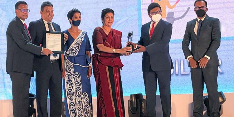 ජාතික ඉතිරිකිරීමේ බැංකුව සිය 2020 වාර්ෂික වාර්තාව සඳහා “රිදී” සම්මානය හිමිකර ගනී…
