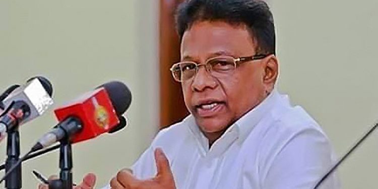 ඩලස් දන්නවද නැද්ද දන්නේ නෑ! ලේක්හවුස් එකේ මාධ්‍ය දඩයමක් පටන් අරන්!