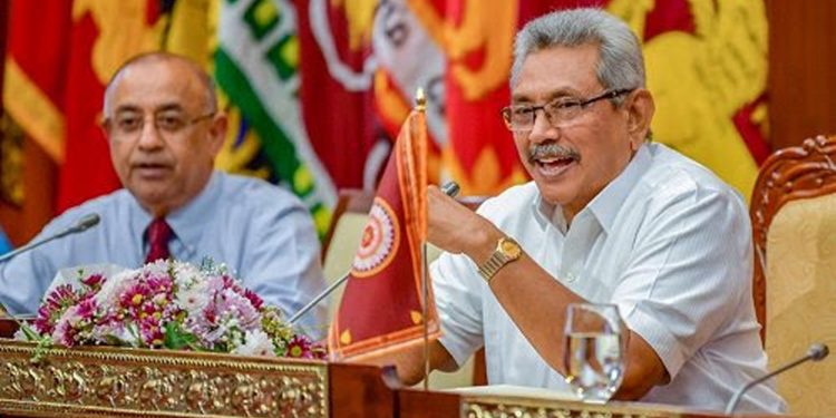 අයින් වෙනවා කියපු පී.බී.ව ජනපති ප්රසිද්ධියේම ආරක්ෂා කරයි!