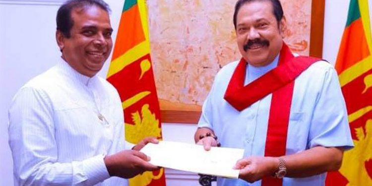 අද ගොඩක් තැන්වල ඉන්නෙ මානව හිතවාදීන් නෙමෙයි! අගමැතිගෙ දේශපාලන ලේකම්ගෙන් කාට හෝ කොහේට හෝ ෂොට් එකක්!