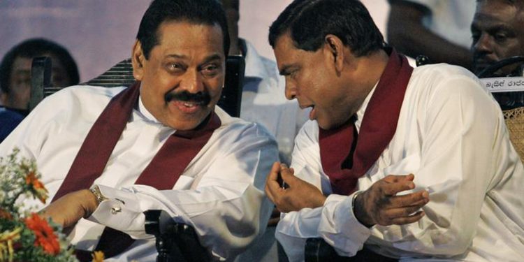 පොහොට්ටුව තනිවම මහින්ද හමුවෙයි! බැසිල්ගෙන් මැතිඇමැතිවරුන්ට සමගිය ගැන විනාඩි 40ක කතාවක්! ගීතා ඇමැතිකම ගැන දුක කියා කන්නෙත් නැතිවම ගිහින්!