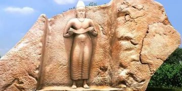 පරාක්‍රම සමුද්‍රය ළඟ තියෙන පරාක්‍රමබාහු පිළිමයට පණ ඇවිල්ලද? කාගෙද ඒ කතා කරපු හඬ?