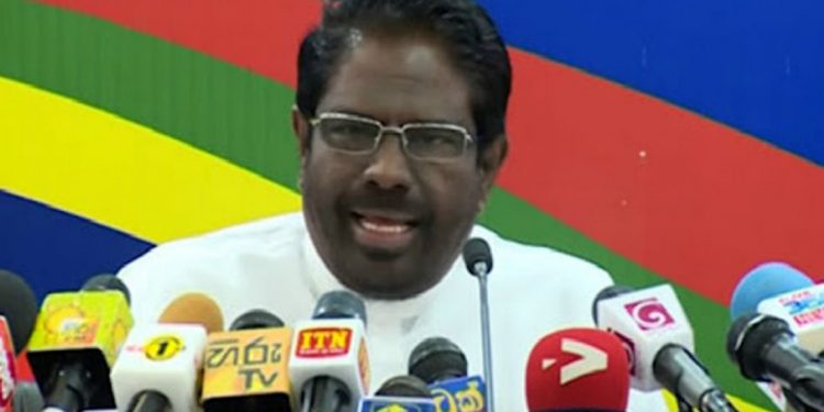 ආගම්වාදී නොවන-ජාතිවාදී නොවන-ප්රජාතන්ත්රවාදී වන විශ්වාසයක් තියන්න පුලුවන් ඊළඟට එන නායකයා! (VIDEO)