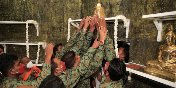 යළි පණ දුන් කූරගලට ශවේන්ද්‍ර පූජා භාණ්ඩ තැන්පත් කරයි! (PHOTOS)