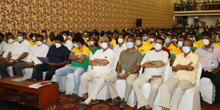 සජිත් රත්නපුරෙන් සමගි විහිදුම් බලගණය අරඹයි! හේෂා තරුණ තරුණියෝ පිරෙන්නම අරන් එයි (VIDEO & PHOTOS)