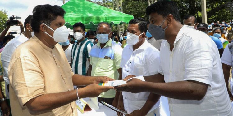 මහසෙන්-ඩී.එස්.-ඩඩ්ලි-ජේ.ආර්.-ගාමිණී අරන් සජිත් පරාක්‍රම සමුද්‍රයේ වේදිකාවට නගී! සමගි ගොවිජන ප්‍රකාශනය එළියට දායි! (VIDEO & PHOTOS)