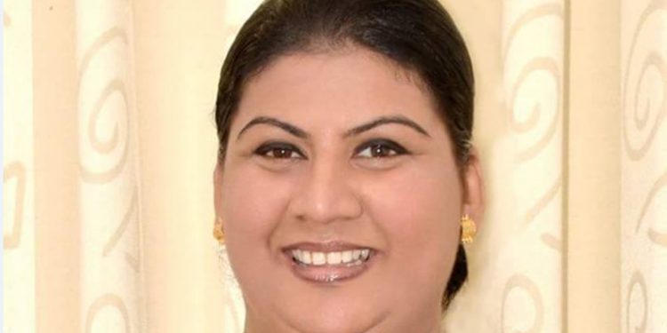 දවස් 2ට ආණ්ඩුවේ තුන්වැනි මන්ත්රීටත් කොරෝනා හැදෙයි!