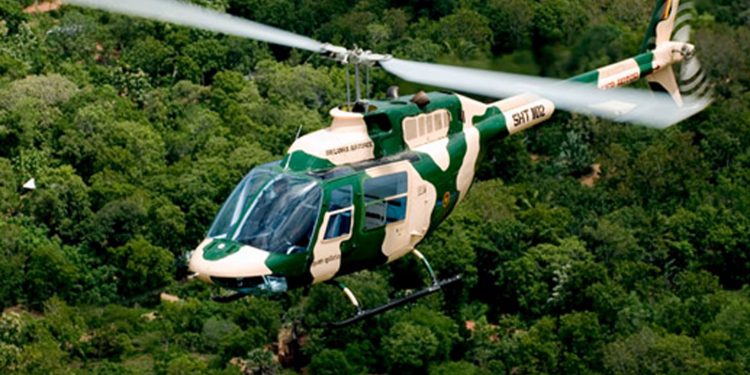 එක්කෝටි විසි ලක්ෂයක පොල්ලක් ගුවන් හමුදාවට තියපු හිටපු මැතිඇමැතිවරුන් කව්ද?