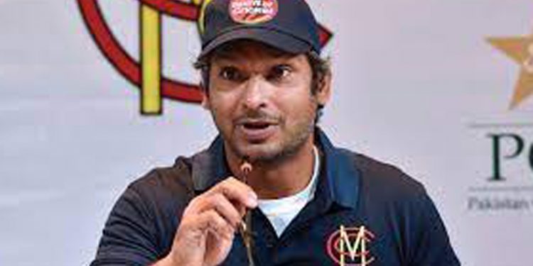 දේශපාලන නායකයෝ බයිලා ගහද්දි සංගක්කාර කෙටියෙන් මුලු රටටම කියපු රටක් වටින කතාව! ඇහුවෙ නැත්නම් වැඩක් නෑ! (VIDEO)