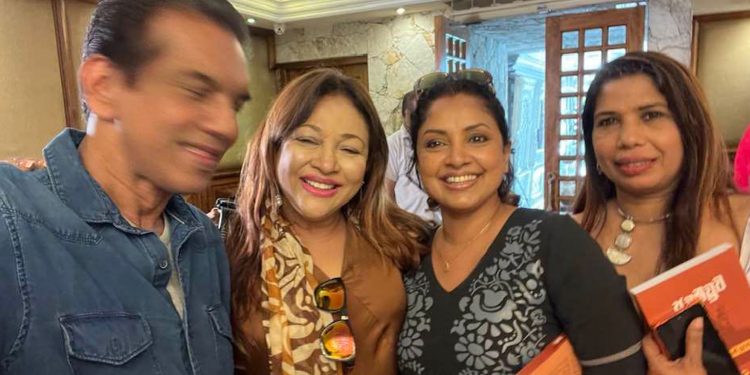 රන්ජන් එළියට ගන්න කලාකාරයෝ එකතු වෙයි! ජනපතිට හිතවත් ප්‍රබල ව්‍යාපාරිකයෙකුත් ඇවිත්! (PHOTOS)