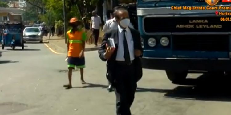 ඇමැතිකමින් පන්නපු සුසිල් පරණ පුරුදු රස්සාවටම බහී! (VIDEO)