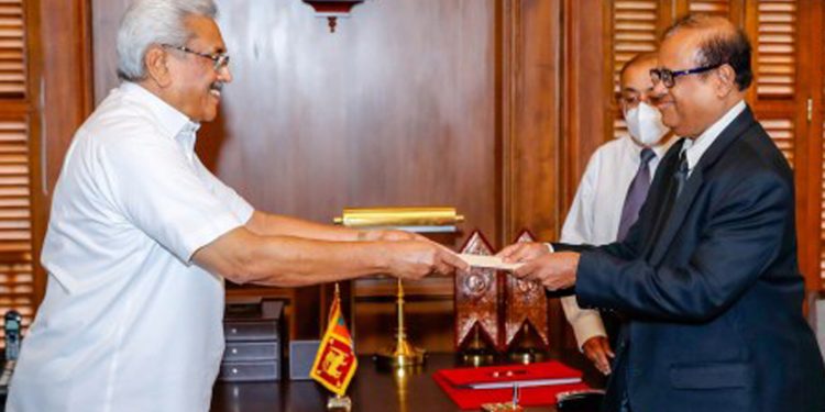 දෙල්කඳ පොළේ ලොතරැයිය ඇදුණේ ගෝඨාටද? (විමලසිරි ජයලත්ගේ රටේ පැත්ත)