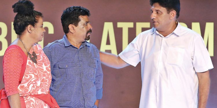 බලයේ ඉන්නකොට ජවිපෙ කරපු දේවල් සහ බලයක් නැතිව සජිත් කරන දේවල්! සන්සන්දනය අහලා බලන්න! (VIDEO)
