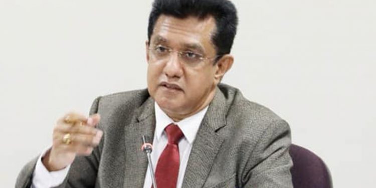 විපක්ෂයේ සාකච්ජාවට ගිය මහාචාර්ය චරිතගෙන් මව්රටට විශේෂ ප්‍රකාශයක්!