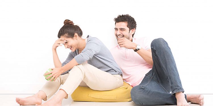 ආදරේ රහස් කේන්දරෙන් අල්ලන්නෙ මෙහෙමයි…